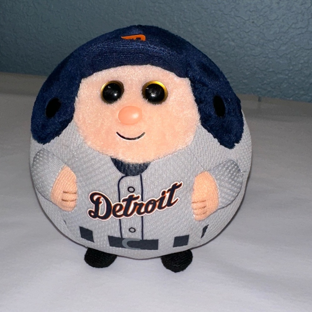 Ty Detroit Plush Ball - Navy and Gray